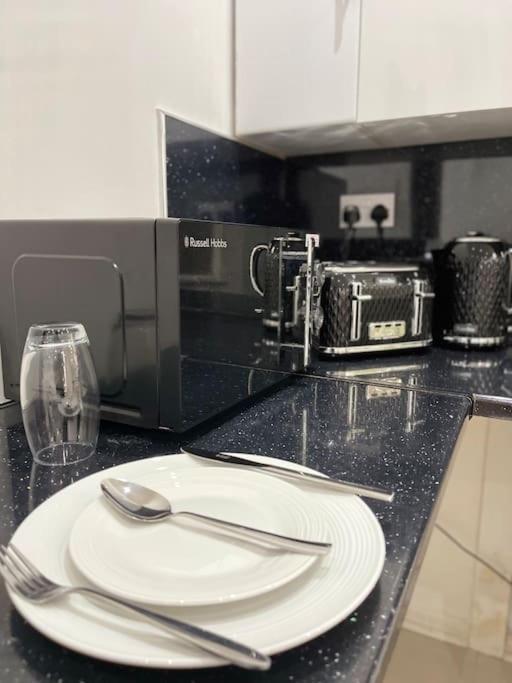 Suite 1- Luxury 1 Bed Apt- Leicester City- Free Parking מראה חיצוני תמונה