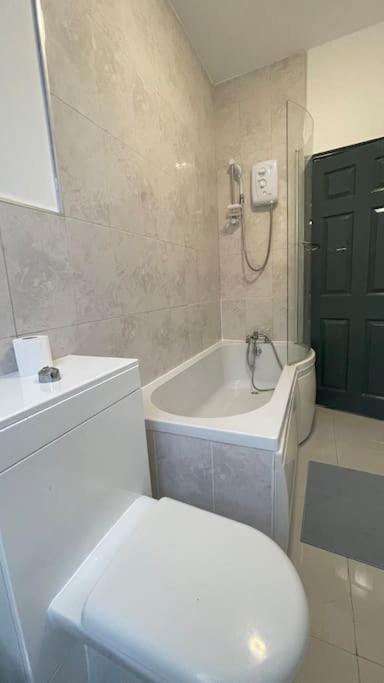 Suite 1- Luxury 1 Bed Apt- Leicester City- Free Parking מראה חיצוני תמונה